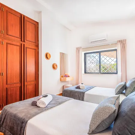 Shangri-la By Algarve Vacation Вилла
